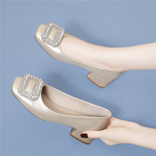 Damen Elegante Slingback Heels mit funkelndem Schmuckdetail EB