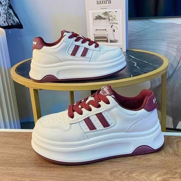 Damen Sportliche Sneaker mit trendigem Plateau-Design und atmungsaktiver Mesh-Oberfläche EB
