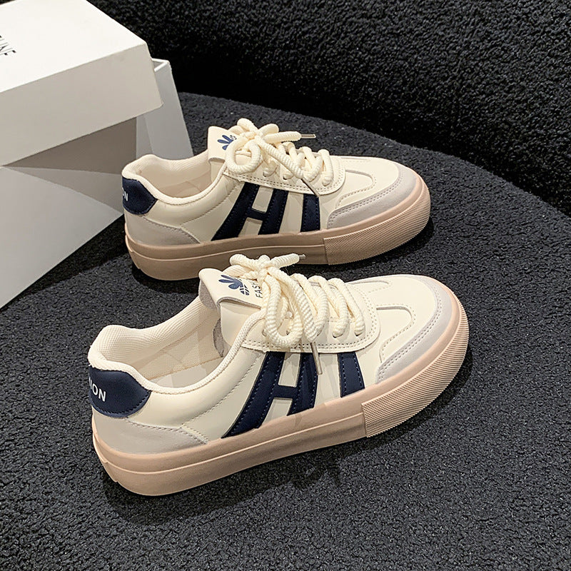 Damen Sportliche Sneakers mit robustem Obermaterial und rutschfester Sohle EB