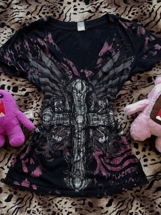 Damen V-Ausschnitt T-Shirt mit beeindruckendem Grafikkreuz EB