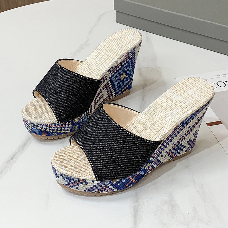 Damen modische Plateau-Sandalen mit dekorativem Gewebedesign EB
