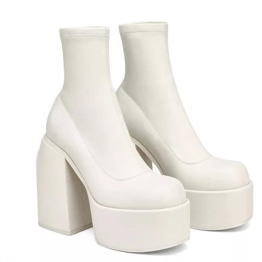 Damen nan Plateau-Stiefelette mit hohem Blockabsatz, nahtlosem Stretchschaft und robuster Laufsohle EB