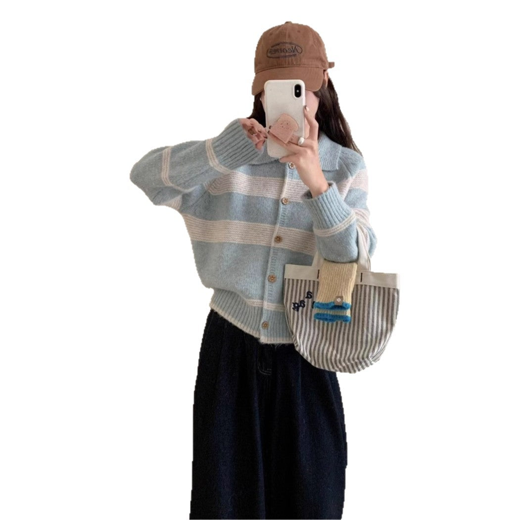 Damen Strickjacke mit charakteristischem Kragen und modischen Blockstreifen EB