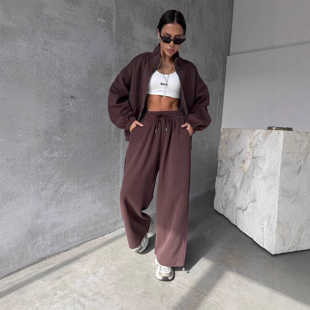 Damen oversized Sweatset mit Reißverschlussjacke und weiten Jogginghose Eichborn Berlin