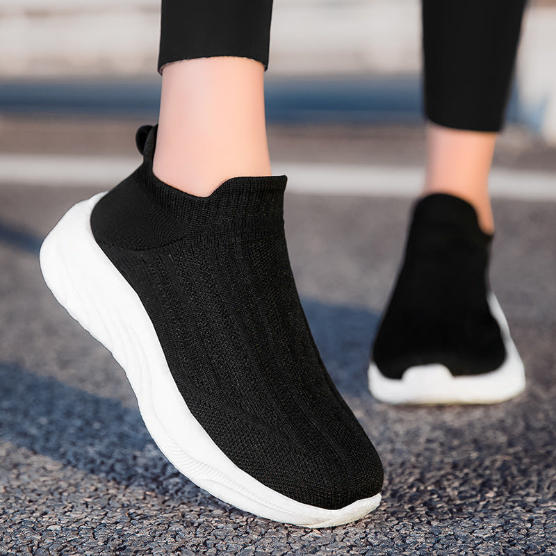 Damen Strick-Sneaker mit rutschfestem Profil und atmungsaktiver Obermaterialstruktur EB