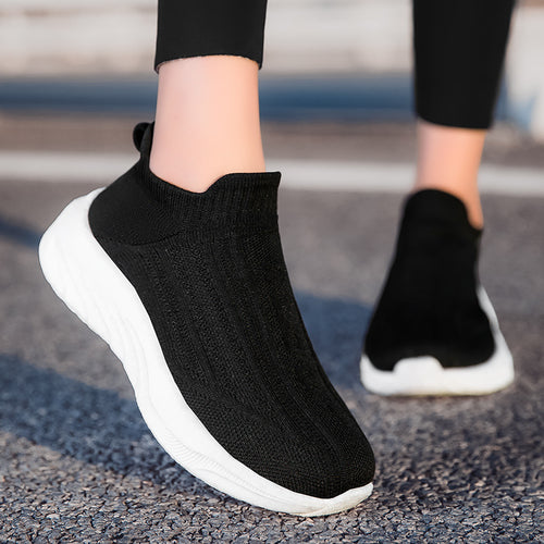 Damen Strick-Sneaker mit rutschfestem Profil und atmungsaktiver Obermaterialstruktur EB