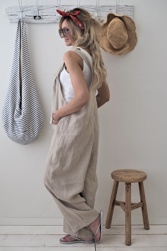Damen Lässiger Jumpsuit mit praktischen Taschen und breiten Trägern EB