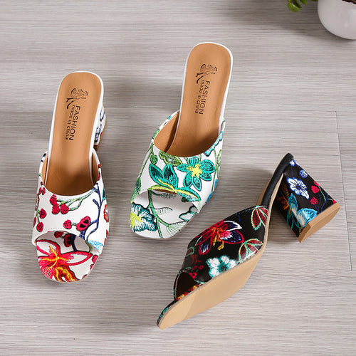 Damen Offene Riemchen-Sandaletten mit floralen Applikationen und modischem Blockabsatz EB