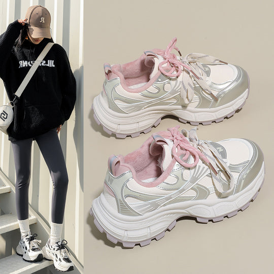Damen Sportliche Sneakers mit dämpfendem Sohlenprofil und atmungsaktivem Mesh-Obermaterial EB