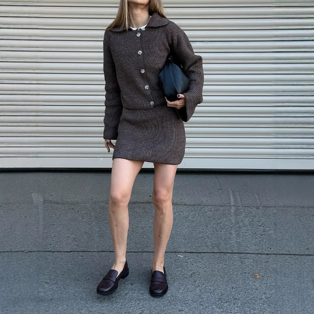 Damen Strickjacke mit modernen Knopfdetails EB
