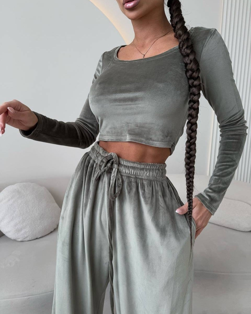 Damen Samt-Loungewear-Set mit Cropped-Langarmshirt und hoher Taillen-Palazzohose EB