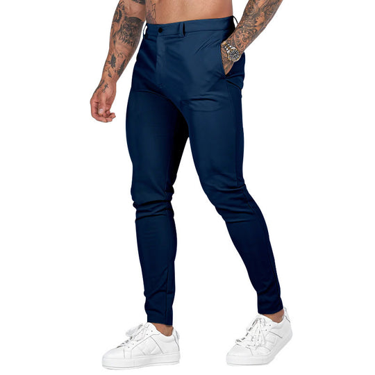 Herren nan Slim-Fit Stretch-Chino mit schmal zulaufendem Bein und dezenten Eingrifftaschen EB