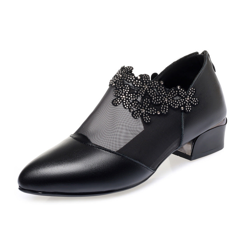 Damen Elegante Ankle Boots mit transparentem Mesh-Einsatz und modischem Blumenakzent EB
