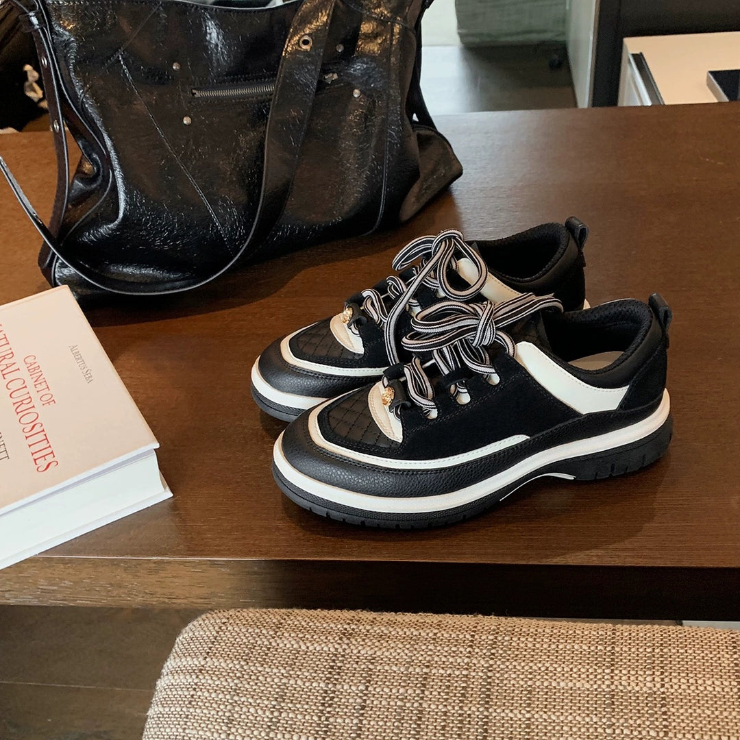 Damen Sportliche Freizeitsneaker mit modischen Details EB