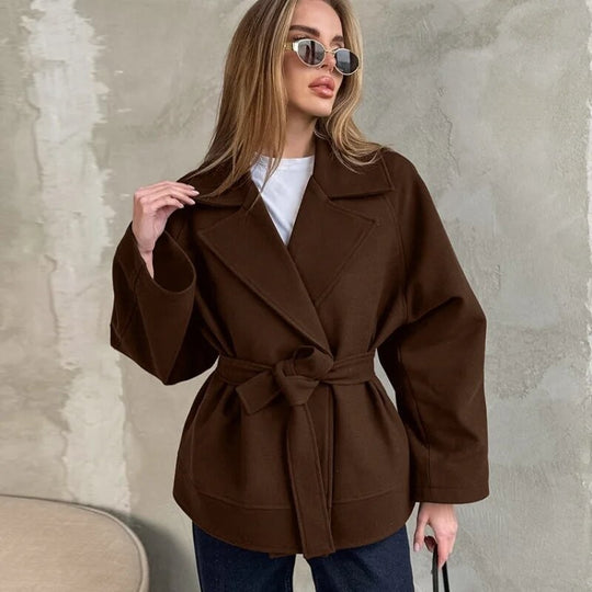 Damen Modische Wickeljacke aus hochwertigem Material mit taillierbarem Gürtel EB