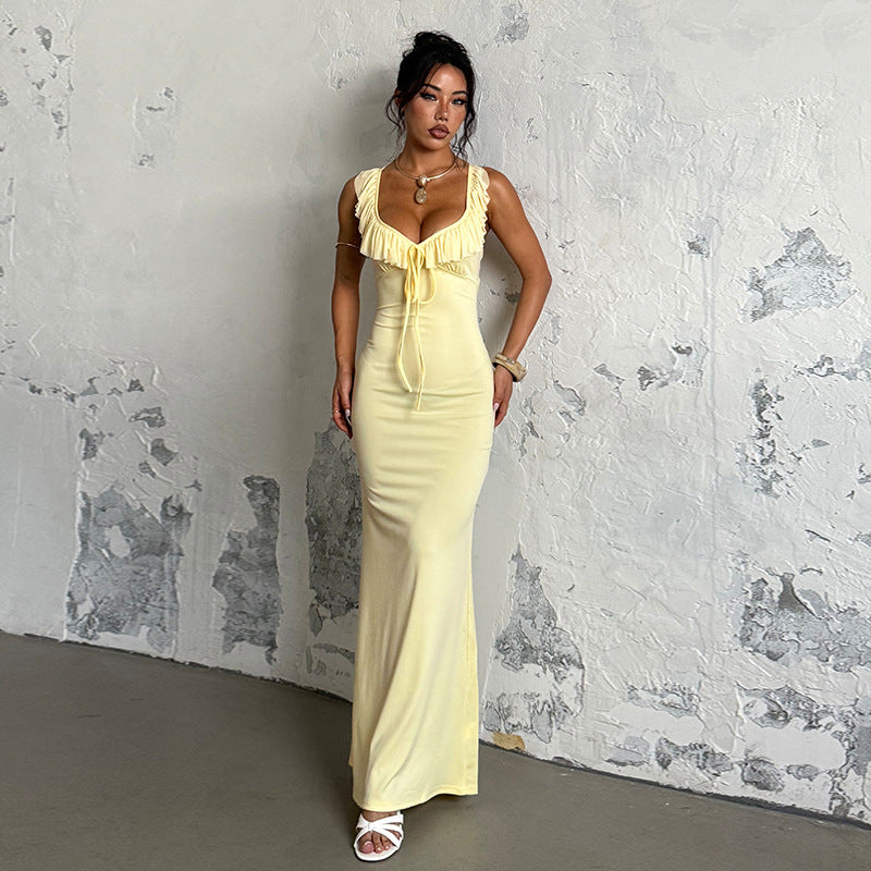 Damen figurbetontes Maxikleid mit Rüschendetails und tiefem Ausschnitt EB