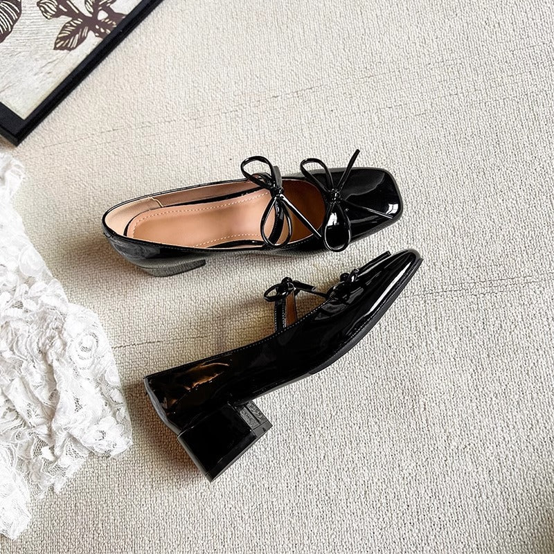 Damen Bequeme Ballerina mit glänzenden Akzenten EB