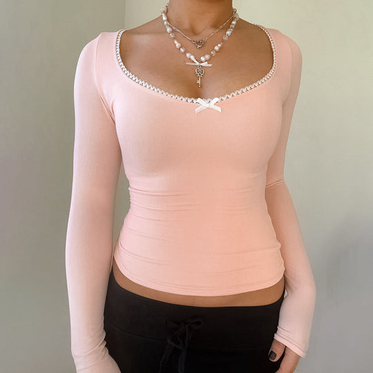 Damen Langarmshirt mit elegantem Rundhalsausschnitt und feinen Spitzenakzenten EB