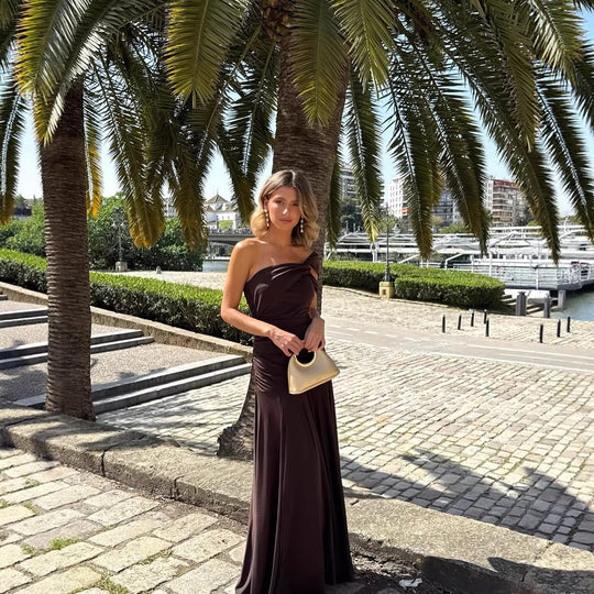 Damen elegantes, tailliertes Abendkleid mit asymmetrischem Träger EB