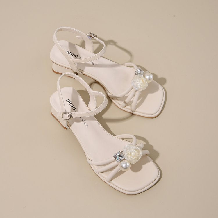 Damen Elegante Sandalen mit floralen Akzenten und feinem Riemchen EB