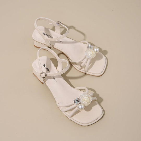Damen Elegante Sandalen mit floralen Akzenten und feinem Riemchen EB
