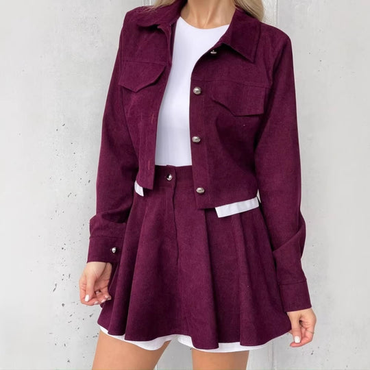 Damen kurzes Cordjacken- und Faltenrock-Set mit taillenhohem Faltenrock und cropped Hemdjacke Eichborn Berlin
