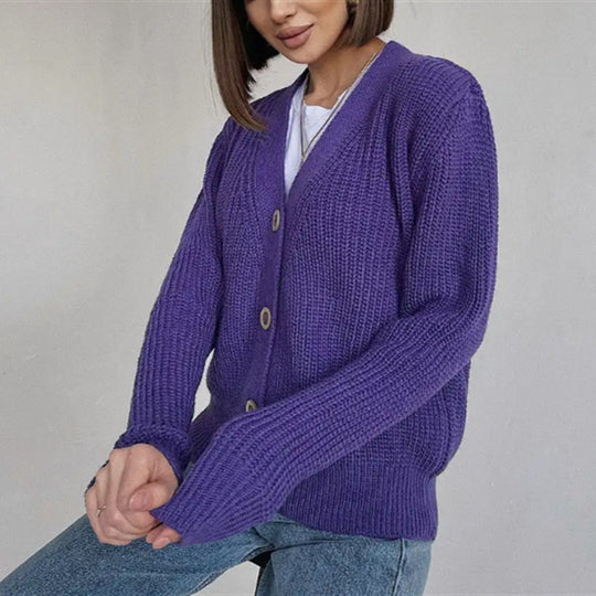 Damen Boxy-Grobstrick-Cardigan mit tiefer V-Leiste, Holzknopfverschluss und geripptem Saum EB