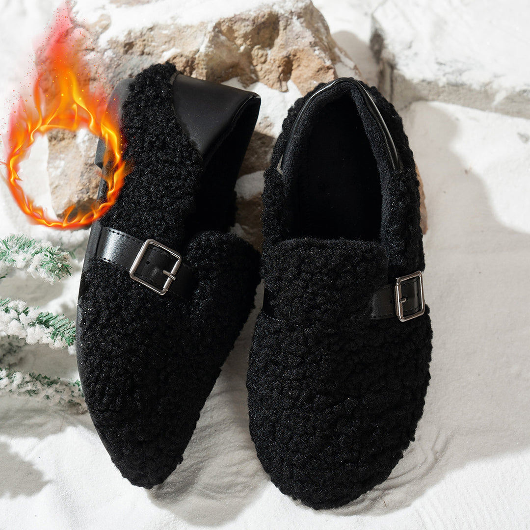 Damen Hausschuhe mit einem flauschigen Innenfutter EB