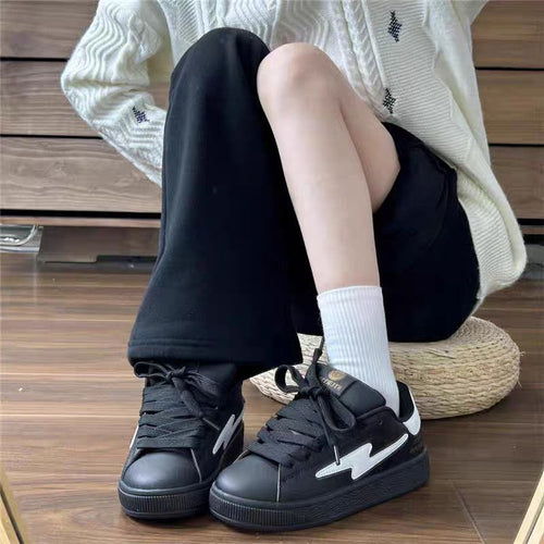 Damen Sportliche Sneakers mit verstellbarem Klettverschluss und gepolsterter Innensohle EB