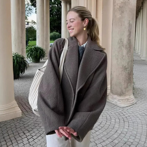 Damen eleganter Wool Peacoat mit tiefem Revers und praktischen Taschen EB