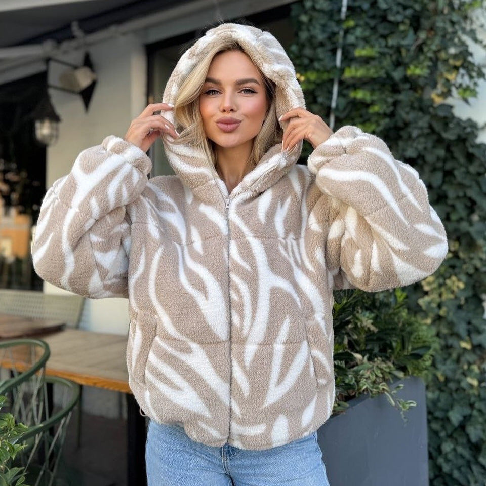 Damen Teddy-Fleece-Kapuzenjacke mit Reißverschluss, Steppnähten und weichem Zickzack-Muster Eichborn Berlin