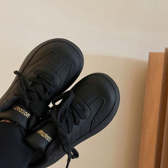 Damen Modische Plateau-Sneaker mit bequemem Schnürsystem und urbanem Design EB