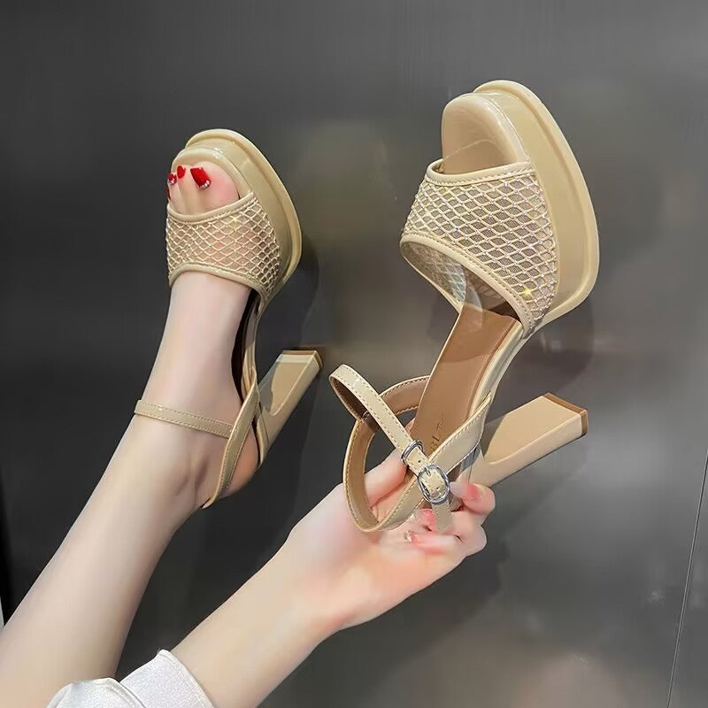 Damen Plateau-Heels mit elegantem Riemchen-Design und luftiger Netzstruktur EB