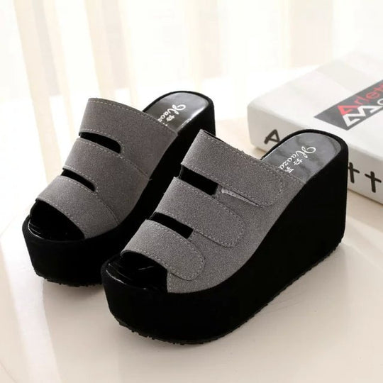 Damen Wedge-Pantoletten mit modischem Riemendesign und komfortablem Fußbett EB