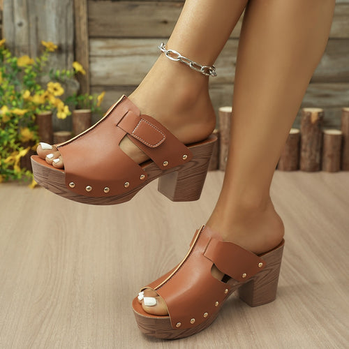 Damen Plattform-Pantoletten mit modischem Riemen und eleganten Nieten EB