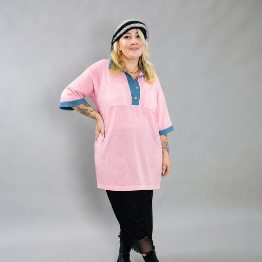 Damen oversized Polo-Tunika mit Kontrastkragen und aufgesetzten Brusttaschen Eichborn Berlin