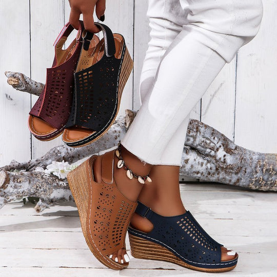 Damen Wedge-Sandalen mit luftiger Perforation und anatomischem Fußbett EB