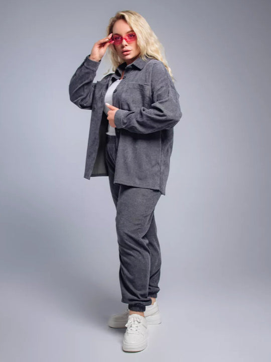 Damen nan Oversized-Cord-Set mit Hemdjacke und Gummizug-Jogpant EB