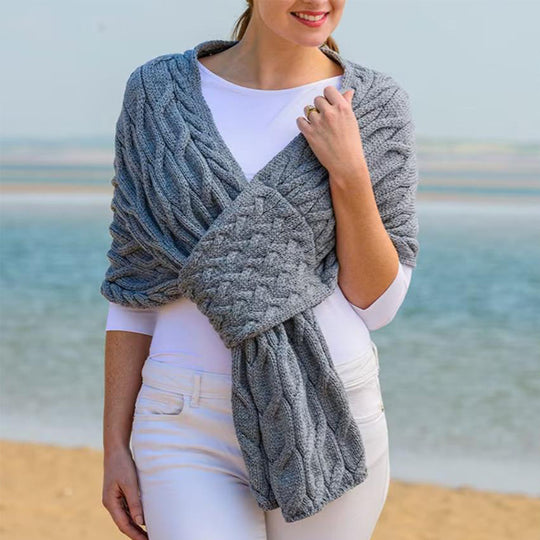 Damen Strickschal mit Zopfmuster & Vielseitigem Tragekomfort | EB