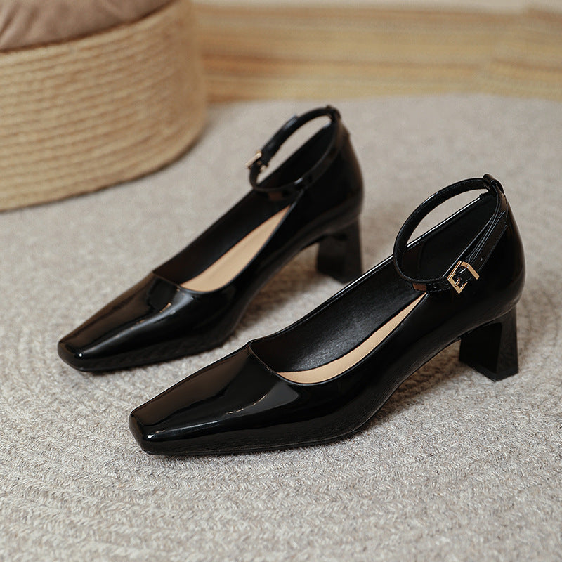 Damen elegante Lackleder Pumps mit komfortablem Blockabsatz EB