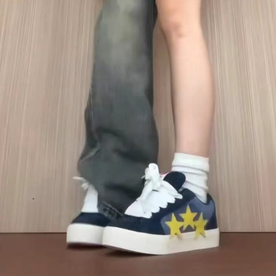 Damen Sneaker im modernen Sternen-Design EB