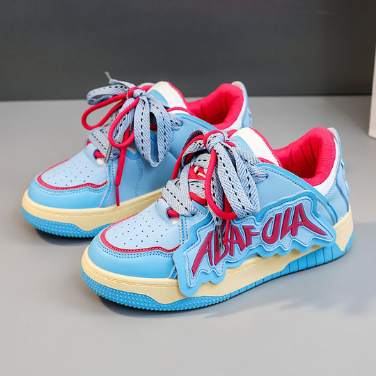 Damen Sneakers mit glänzenden Akzenten und einzigartigem Design EB