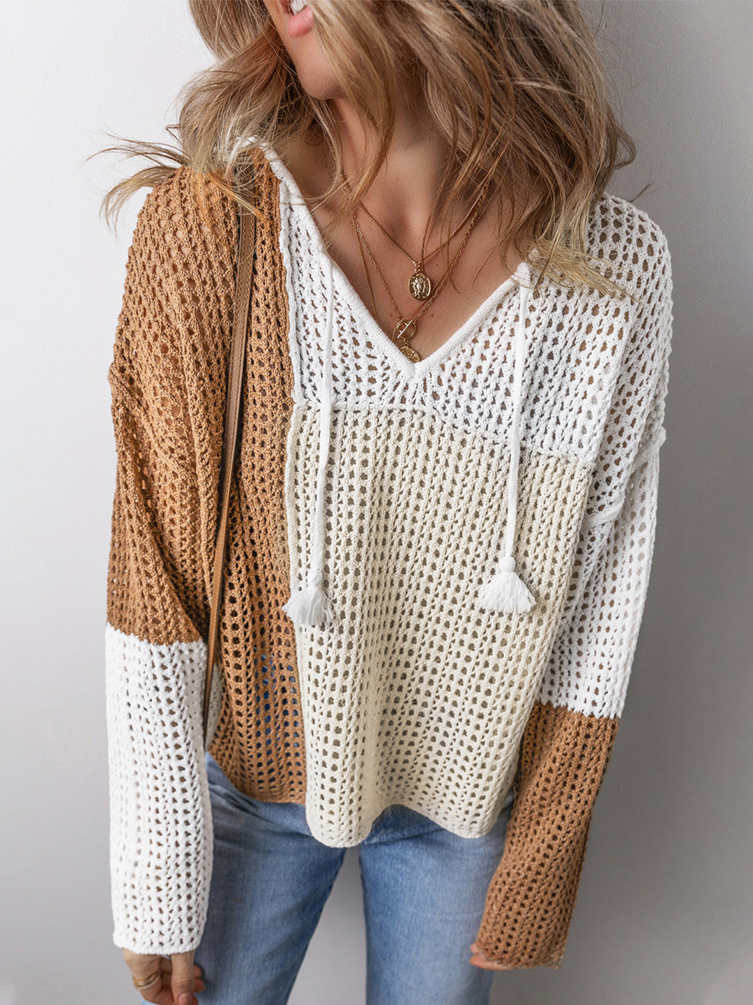 Damen luftiger Strickpullover mit modernem Netzstruktur-Design und dekorativen Kordeln EB