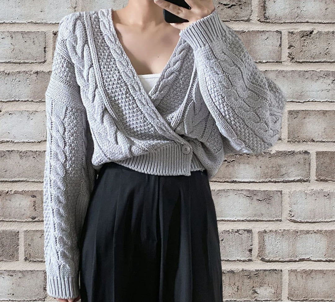 EB | Strickjacke Lockere Passform Wollmix Kürze Länge Kabelstrick Knöpfe
