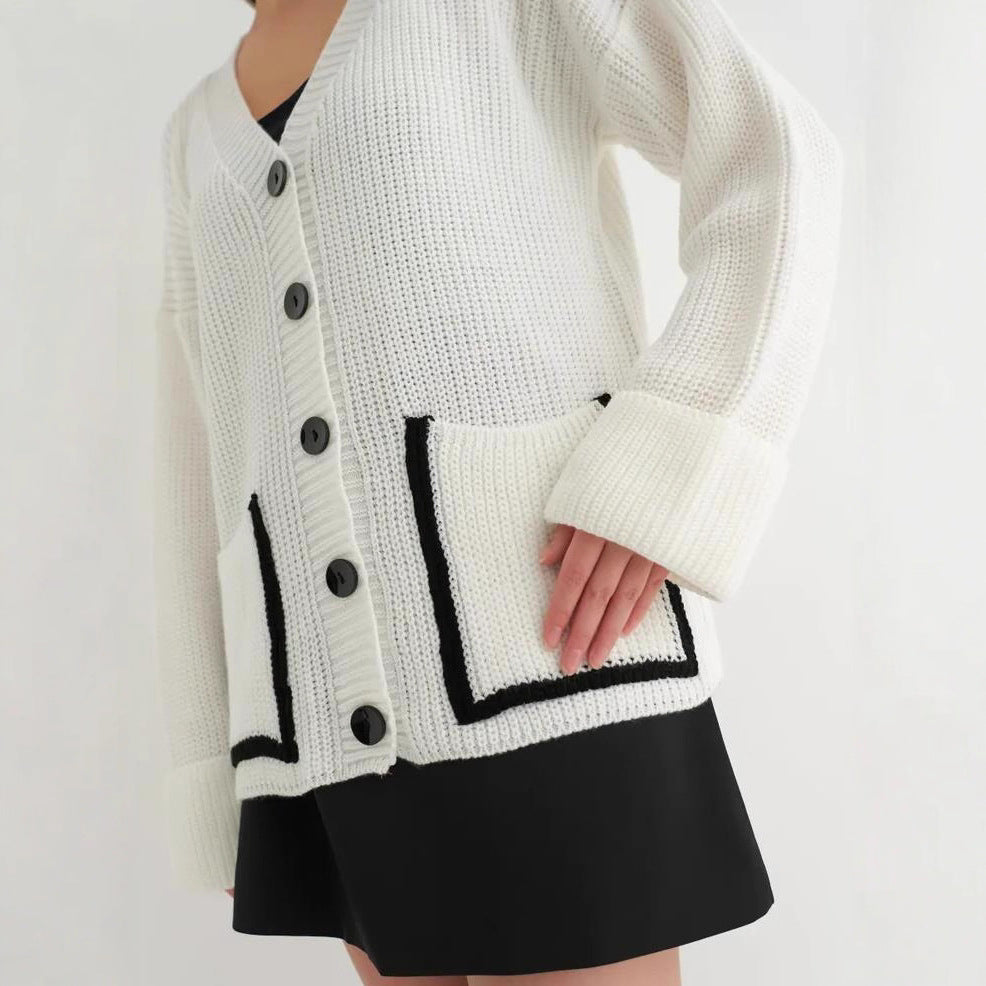 Damen Lässiger Strickcardigan mit tiefem V-Ausschnitt und praktischen Taschen EB