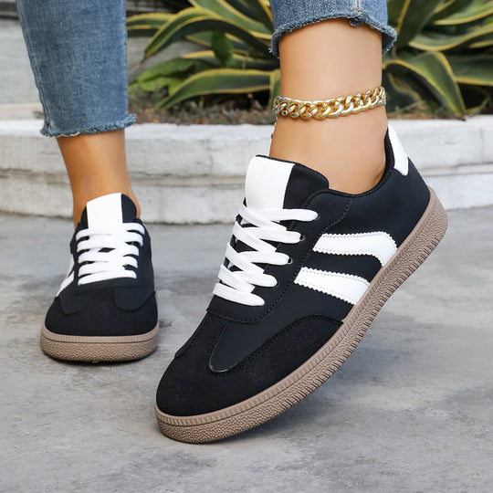 Damen Sportliche Sneaker mit klassischer Schnürung und rutschfester Sohle EB