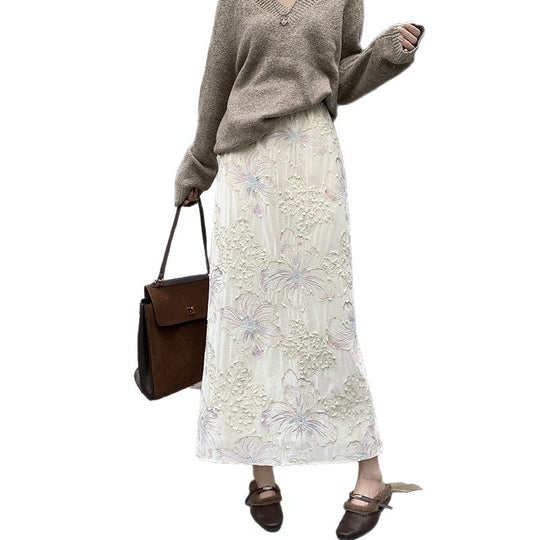 Damen  Maxirock aus samtartiger Jacquardware mit floralem Relief, hoher Taille und seitlichem Beinschlitz EB