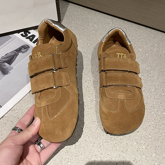 Damen Sportliche Velours Sneaker mit verstellbarem Klettverschluss und ergonomischer Sohle EB