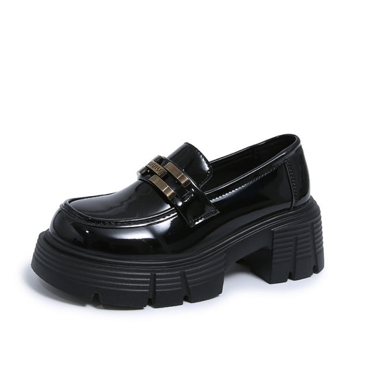 Damen Chunky Loafers mit metallischem Akzent und robustem Blockabsatz EB