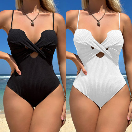 Damen Einteiler-Badeanzug mit aufregenden Cut-Outs und raffiniertem Design EB
